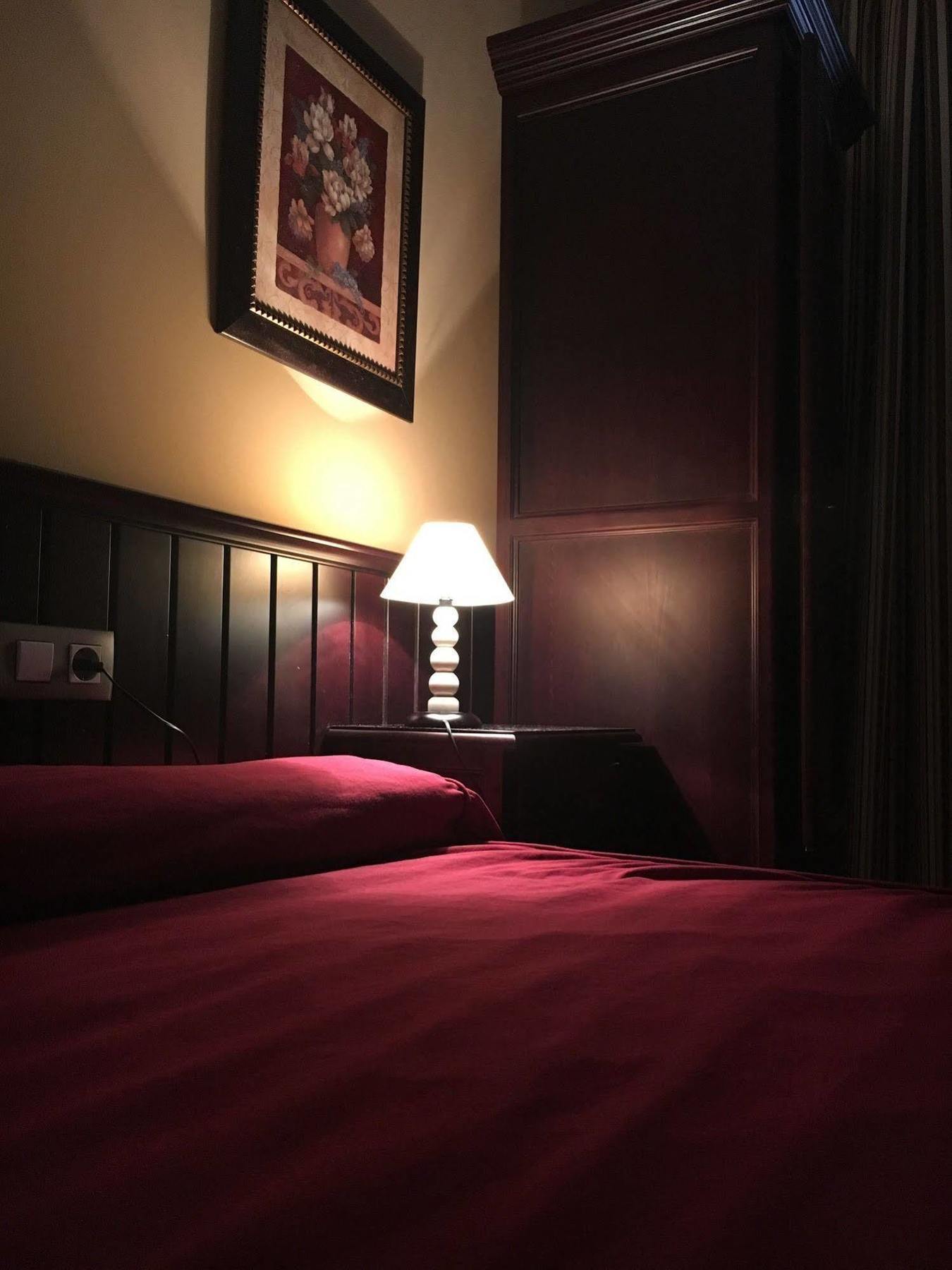 Hostal Pechi Huévar Exteriér fotografie